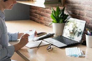 درآمد دلاری از فریلنسری در سایت‌های بین‌المللی