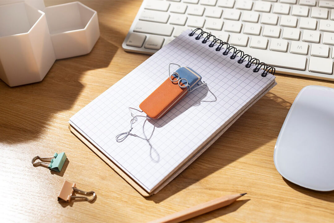 فرق لوگو و برند